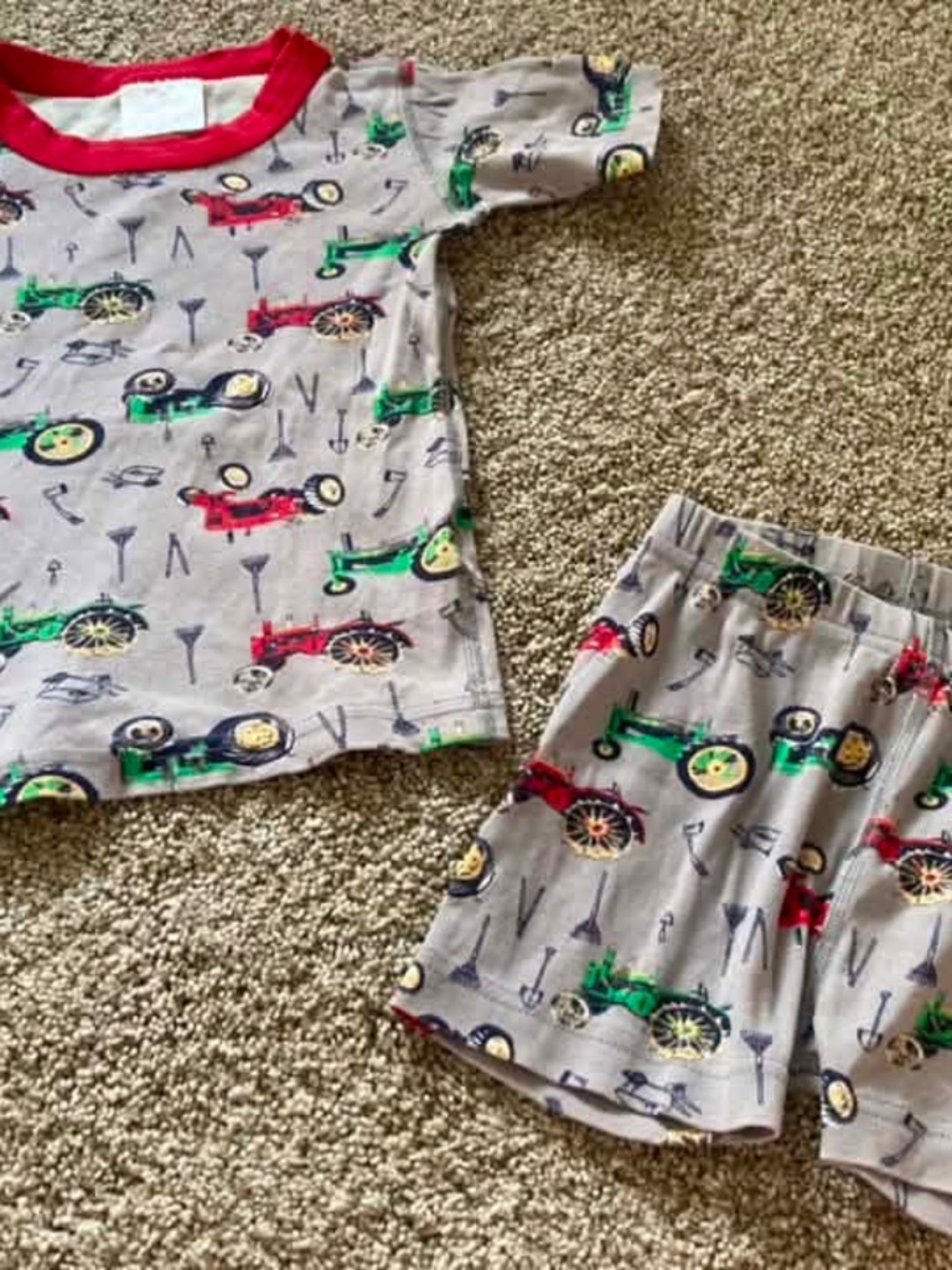 Hanna Andersson tractor pjs Size 4